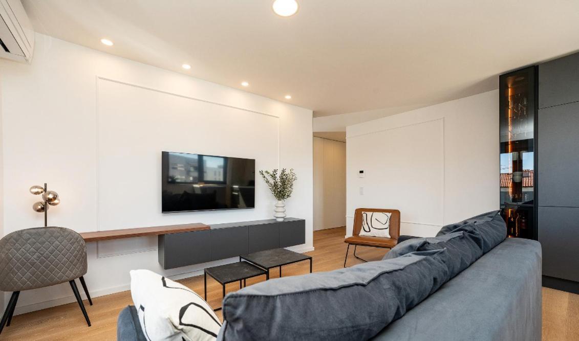 K Luxury Few Min Walk From The Apartment *
