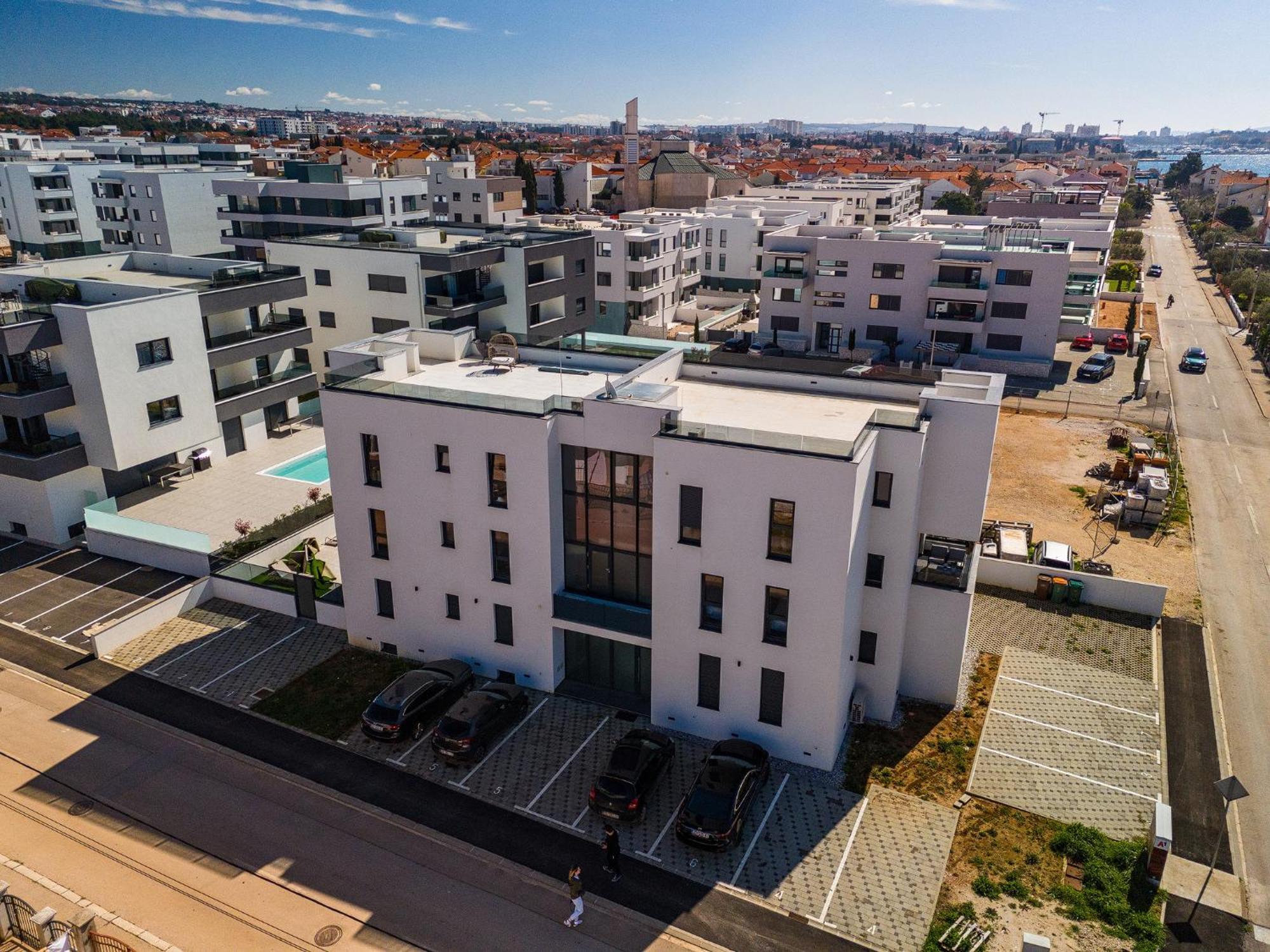 Apartment K Luxury Few Min Walk From The