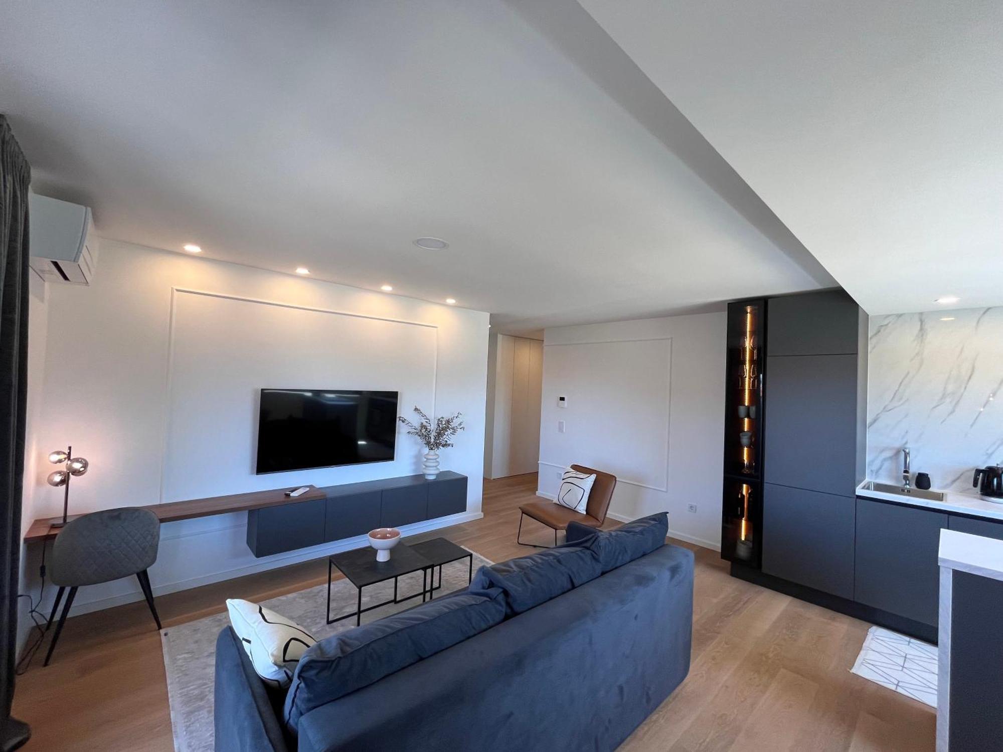 K Luxury Few Min Walk From The Apartment *